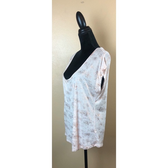 JLO Printed Flowy Top - Picture 3 of 6